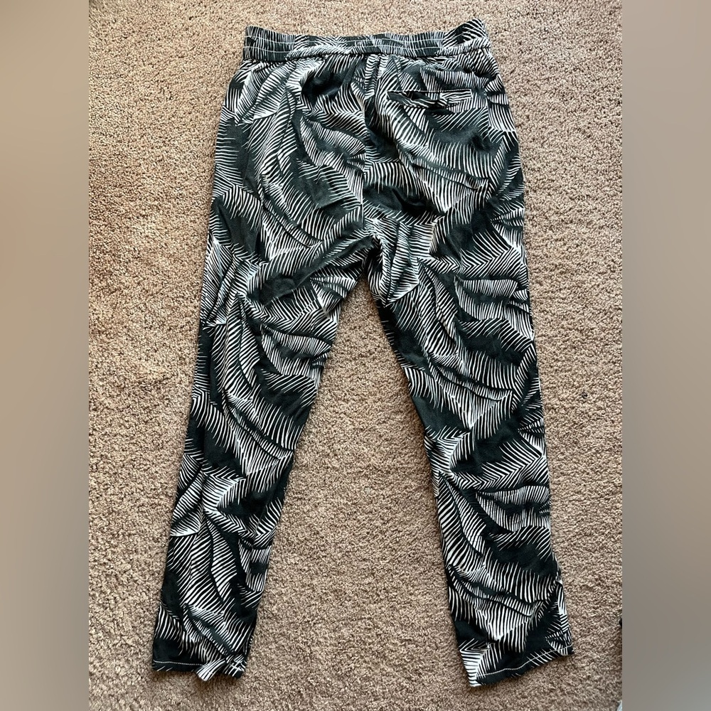 GAP Tropical Print Flowy Cropped Lightweight Pant Black White XS - Picture 5 of 5